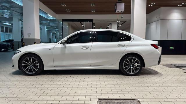 BMW 3 series id 4387287 из Китая 18