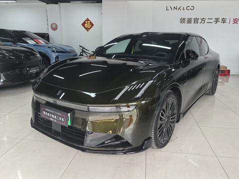 Lynk & Co 10 EM-P