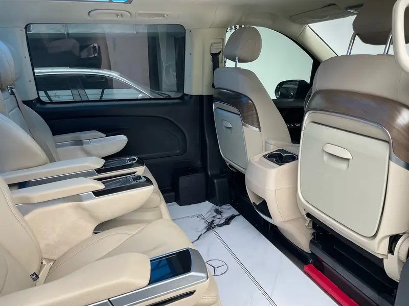 Mercedes-Benz Vito 2.0T элит 7 — фото 10