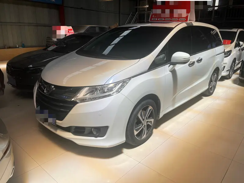 Honda Odyssey — фото 1