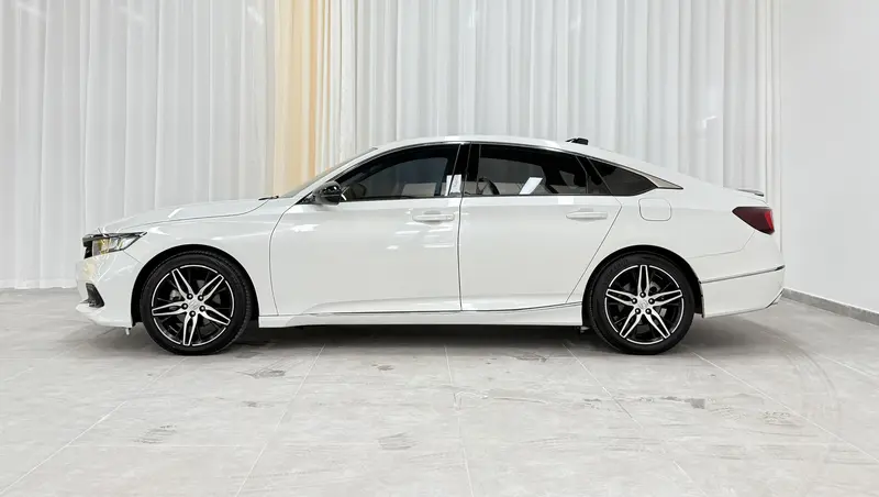 Honda Accord — фото 4
