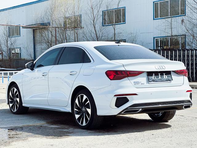 Audi A3 id 4368132 из Китая 19