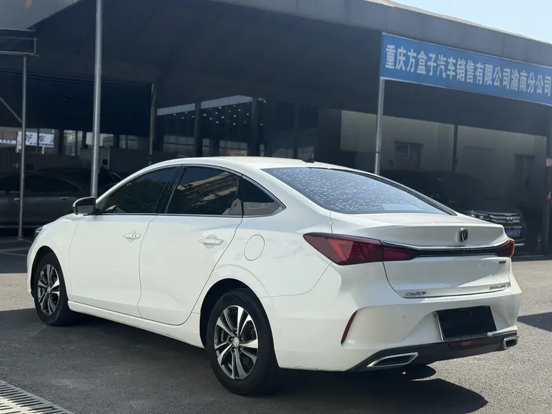 Changan Eado — фото 4