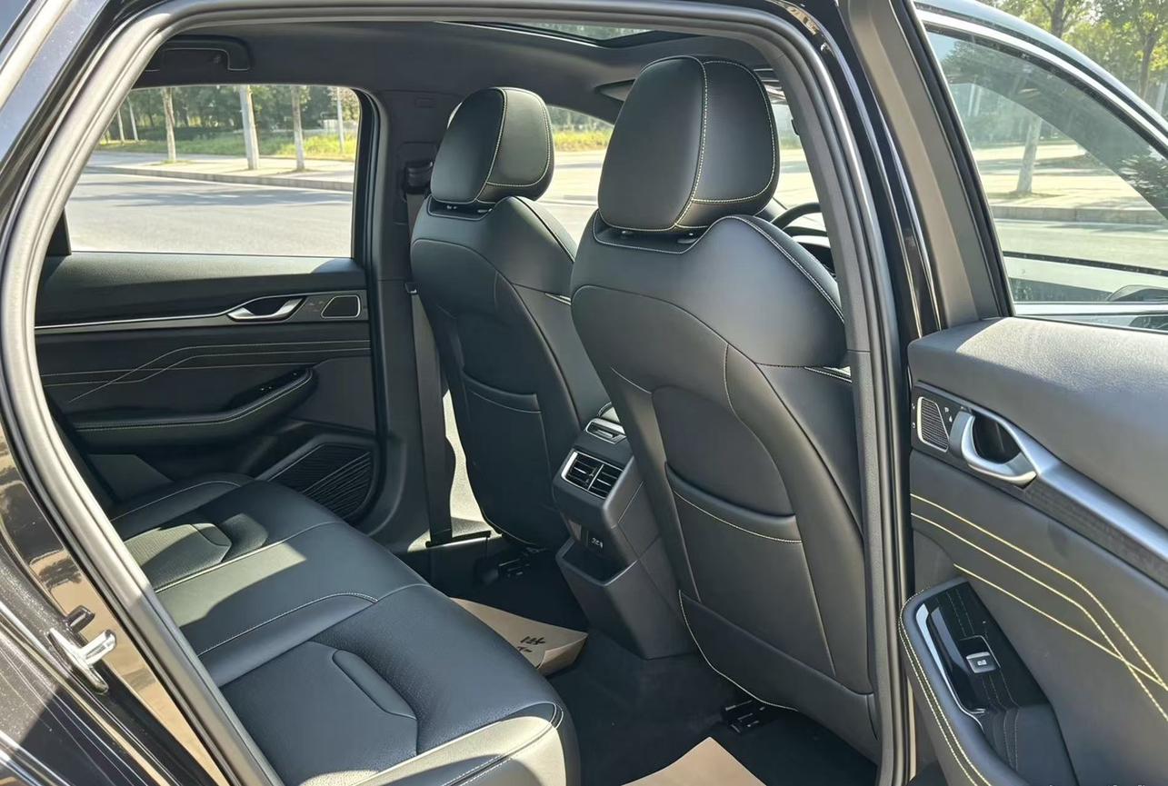 Geely Xingrui: фотография 3 из 10
