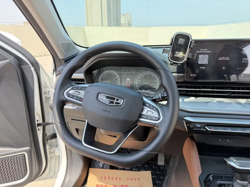 Geely Vision X6 — фото 11
