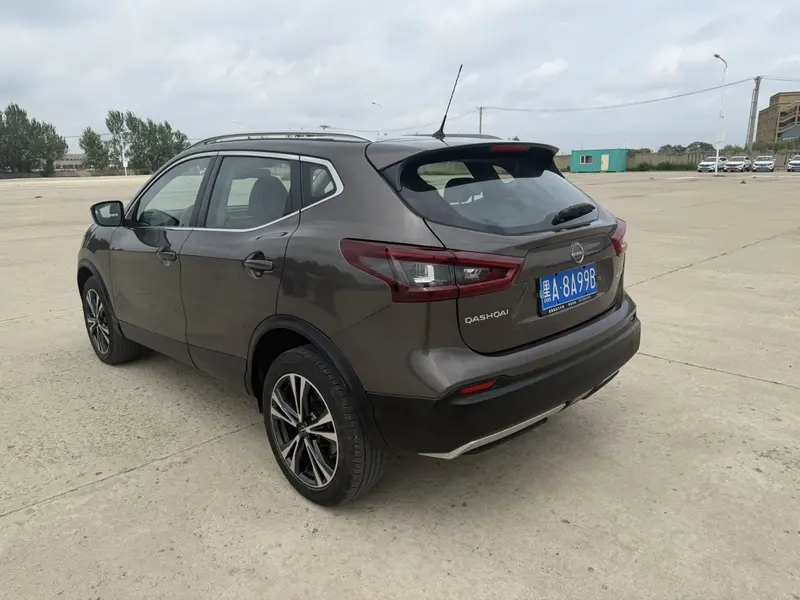 Nissan Qashqai — фото 4