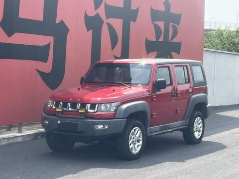 BAIC BJ40 2016 40L 2.0T MT Luxury