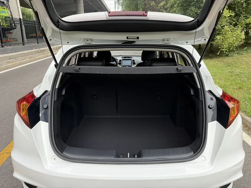 Changan Eado XT — фото 15