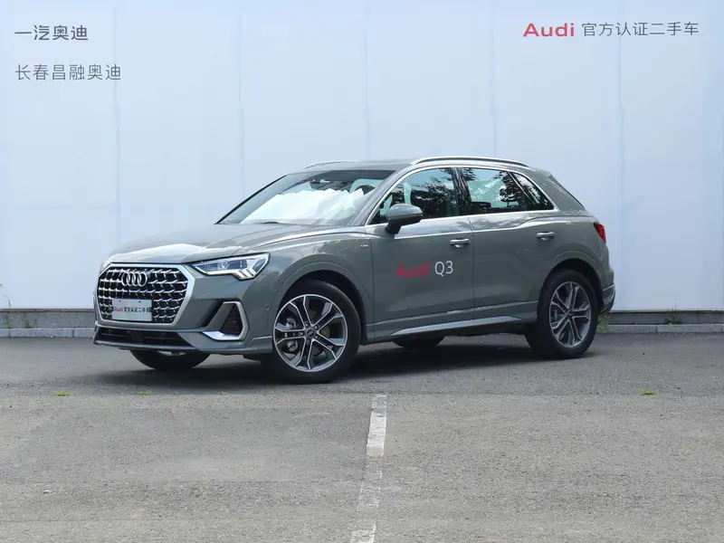 Audi Q3 — фото 1