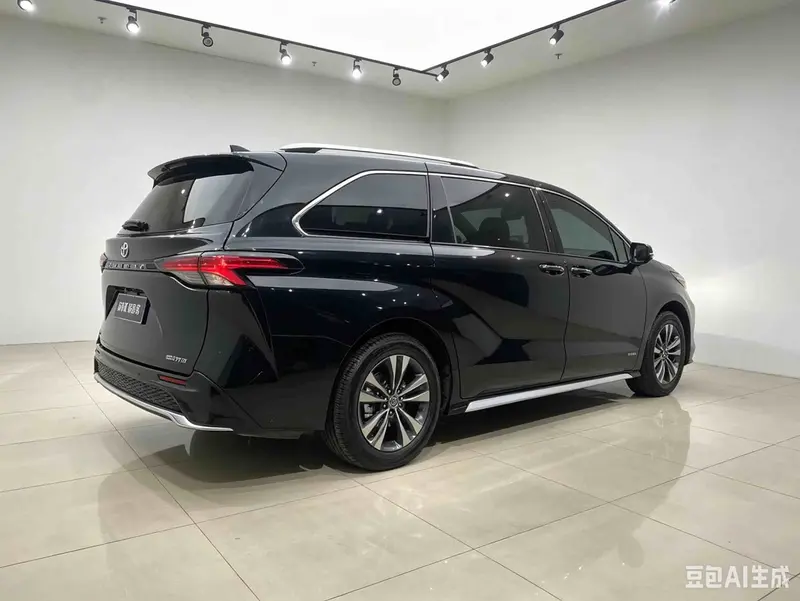 Toyota Granvia — фото 6
