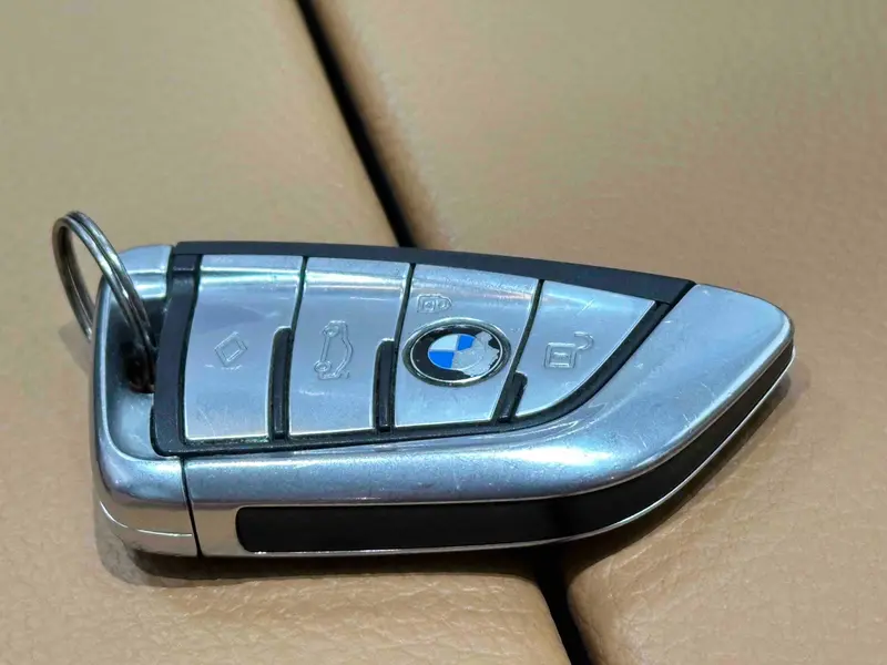 BMW 7 Series 730Li продвинутая — фото 10