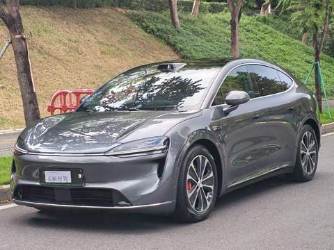 Luxeed R7