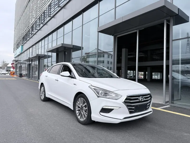 Hyundai Mistra — фото 3