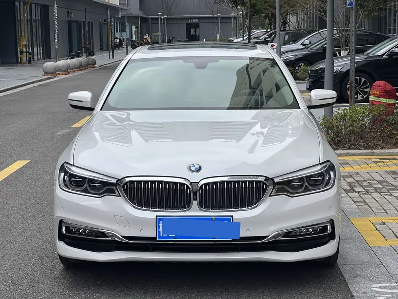 BMW 5 Series — фото 2