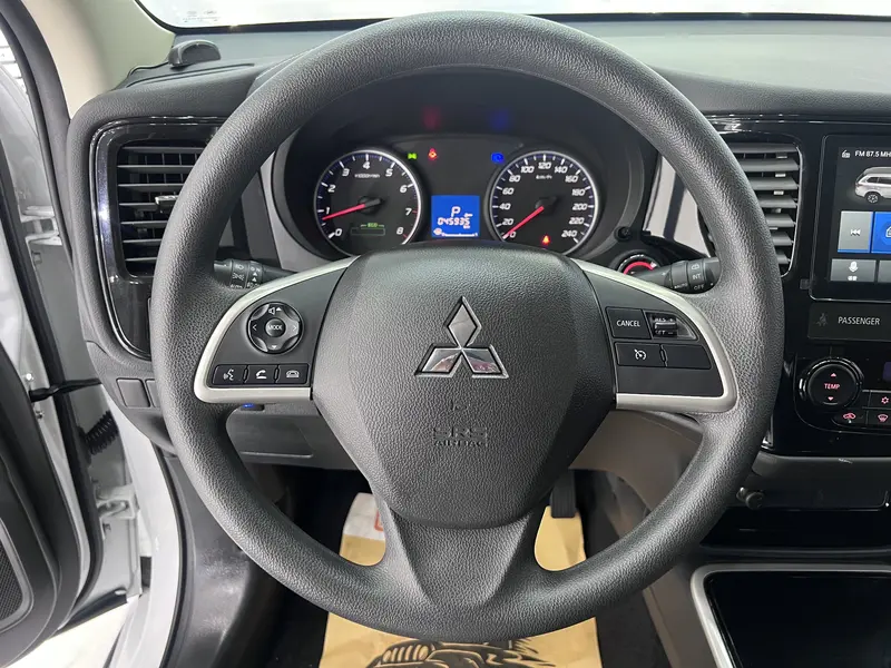 Mitsubishi Outlander — фото 10