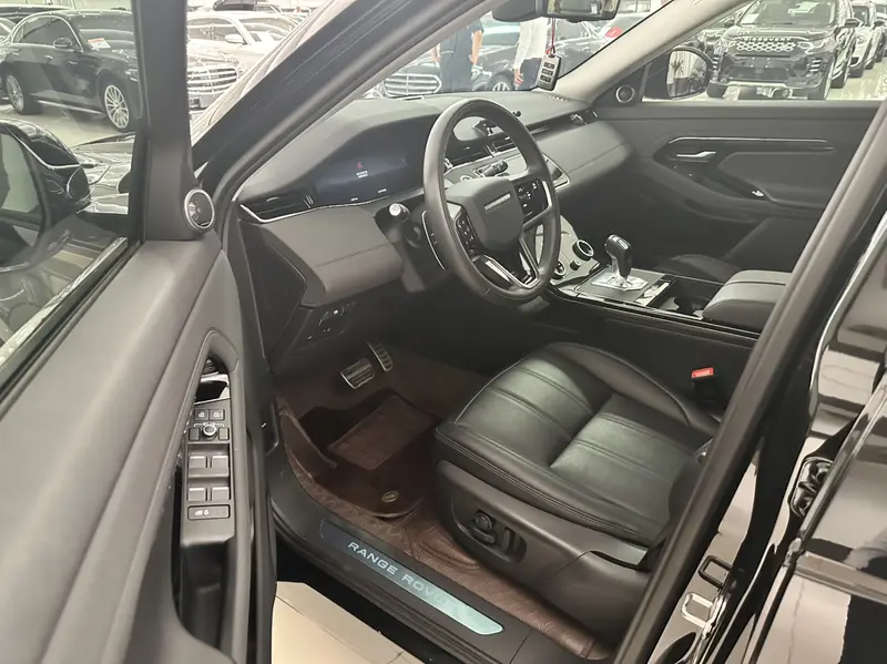 Land Rover Range Rover Evoque L 2.0T SE — фото 6