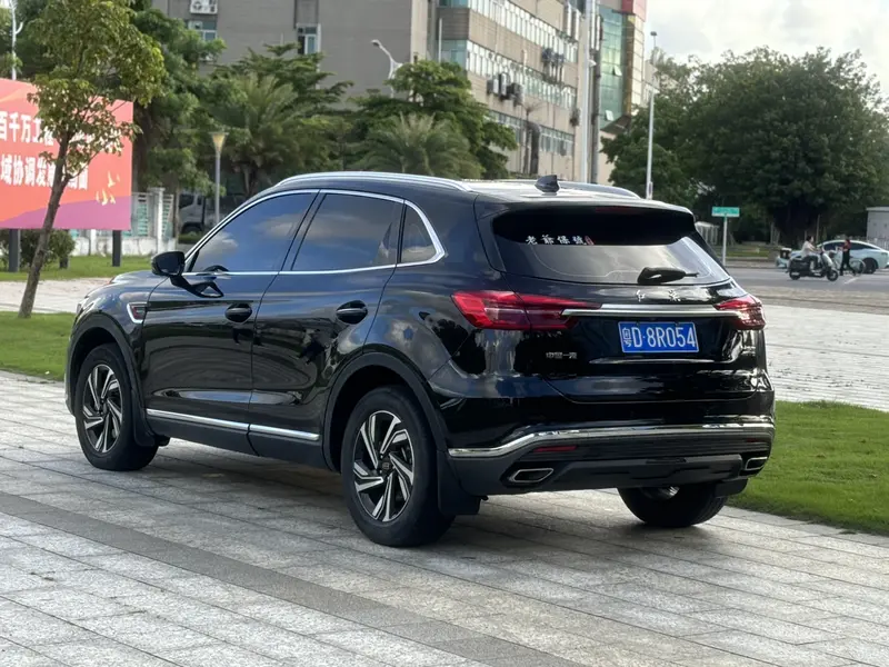 Hongqi HS5 — фото 4