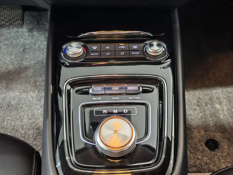 Roewe Ei5 — фото 11