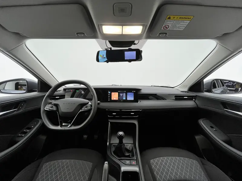 Roewe i5 — фото 7