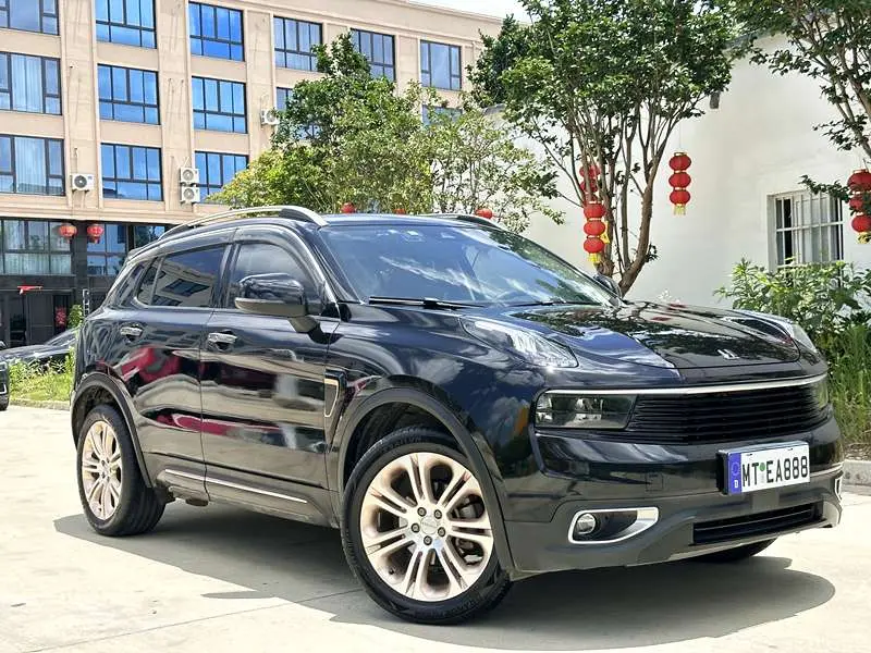 Lynk&Co Lynk & Co 01 2.0 T 2 WDPro — фото 3