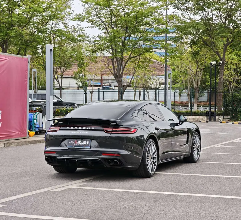 Porsche Panamera Turbo 4.0 T — фото 7