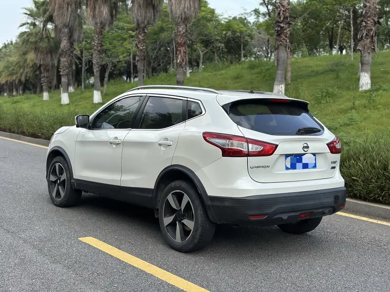 Nissan Qashqai — фото 4