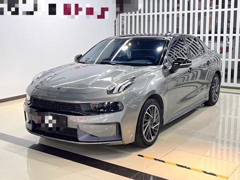 Lynk & Co 03