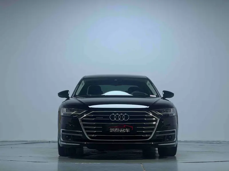 Audi A8 — фото 2