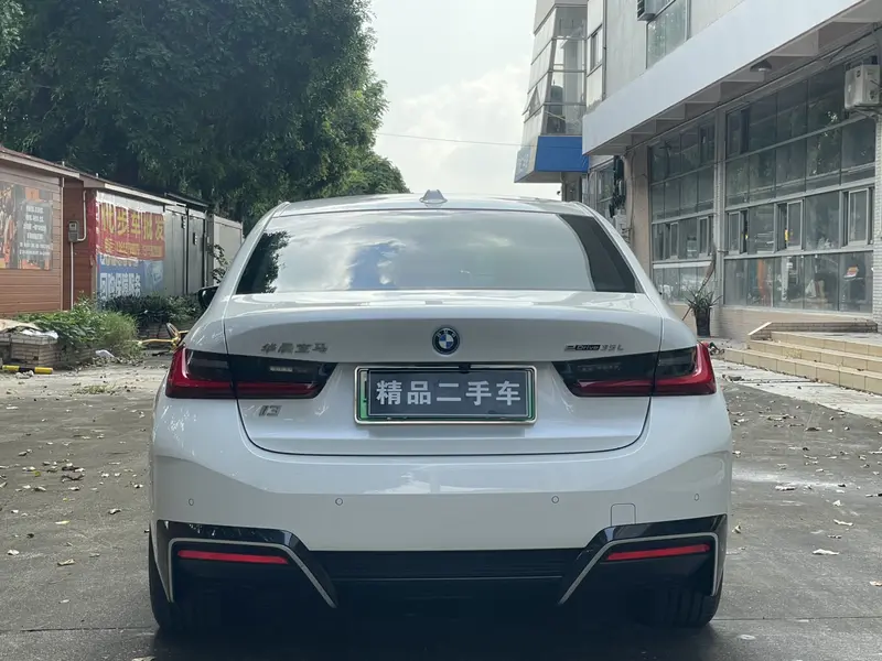 BMW i3 eDrive35L — фото 6