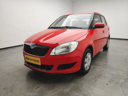 Skoda Fabia 2014 1.4L MT