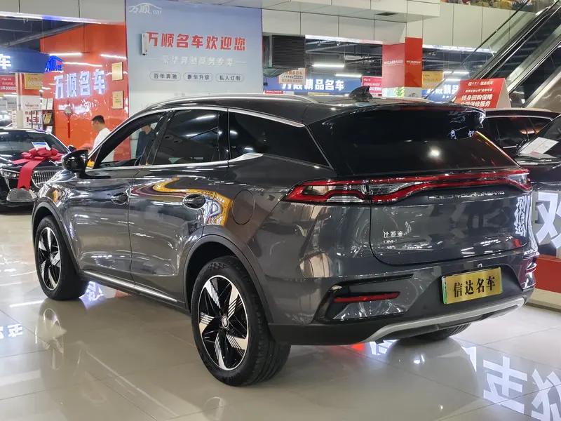 BYD Tang — фото 5