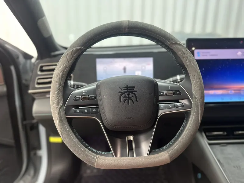 BYD Qin L — фото 16