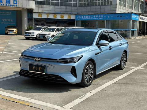 Chery Fulwin A8
