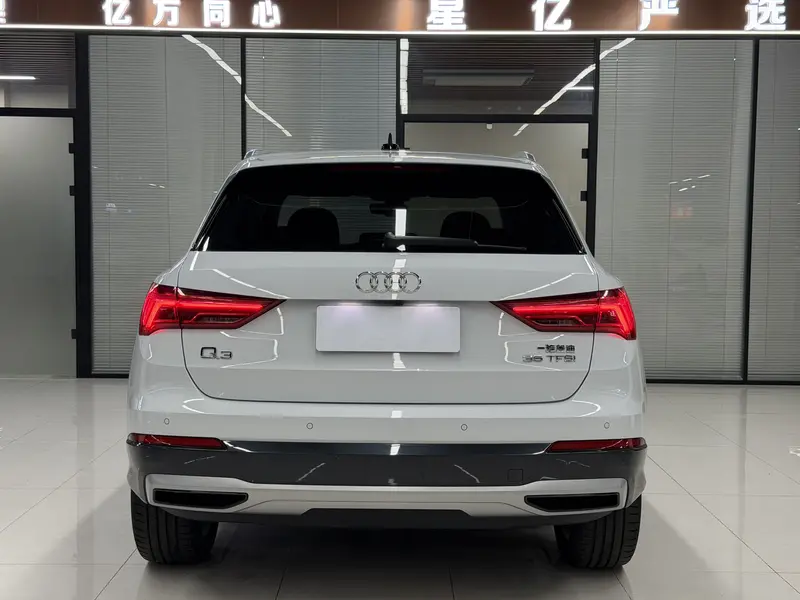 Audi Q3 — фото 5
