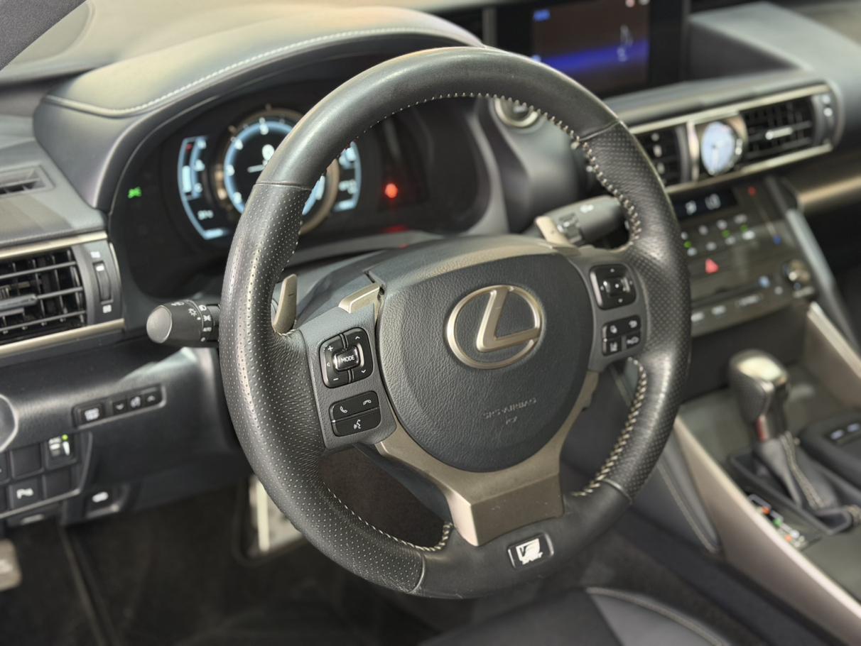 Lexus IS — фотографии объявления, Фото 11