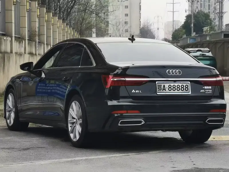 Audi A6L — фото 4