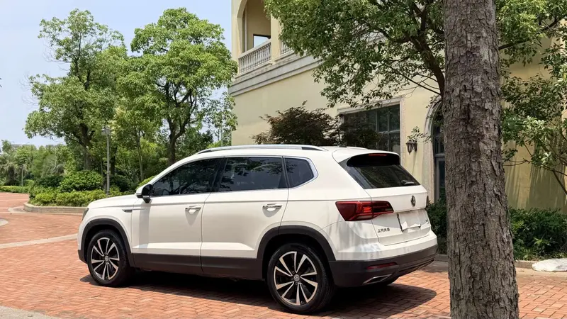 Volkswagen Tharu — фото 4