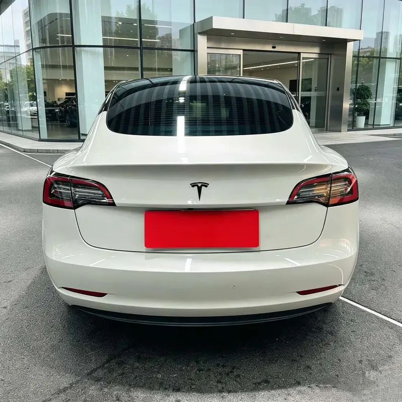 Tesla Model 3 — фото 5