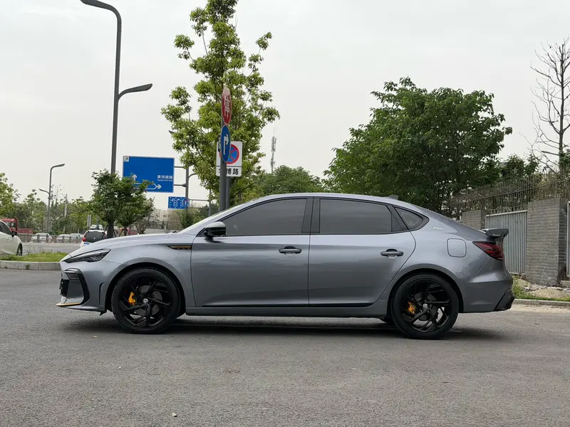 MG 6 Pro 1.5 T AT Trophy Flagship — фото 4