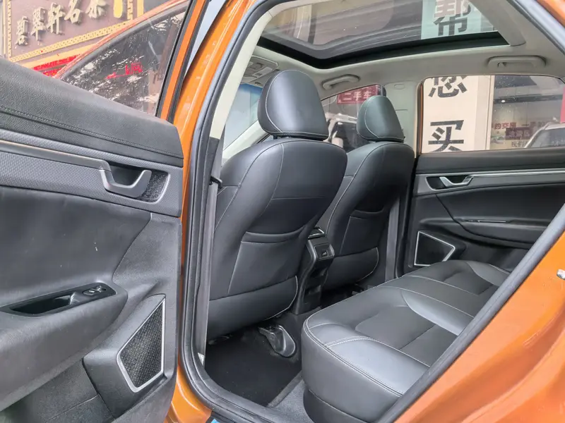 Geely Emgrand GS — фото 13