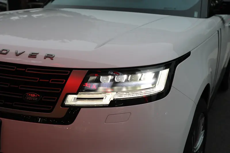 Land Rover Range Rover 3.0 L6 360PS — фото 5