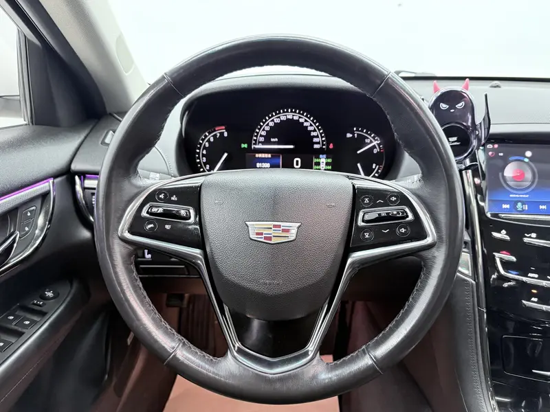 Cadillac ATS-L — фото 10