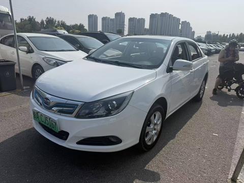 BYD e5