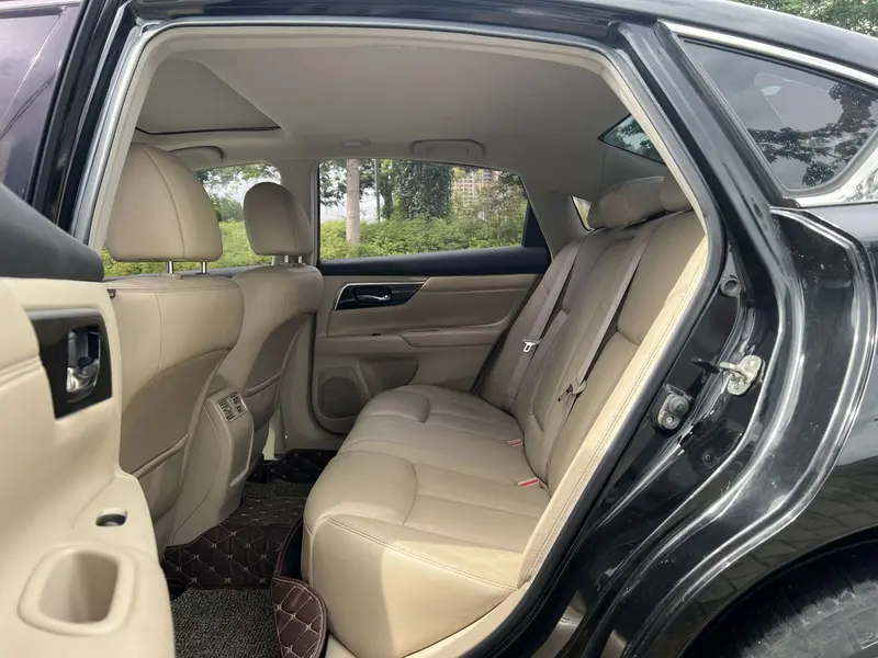 Nissan Teana рестайлинг 2.0L XL комфорт — фото 10