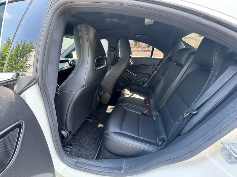 Mercedes-Benz CLA 200 — фото 14