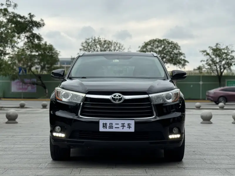 Toyota Highlander — фото 2