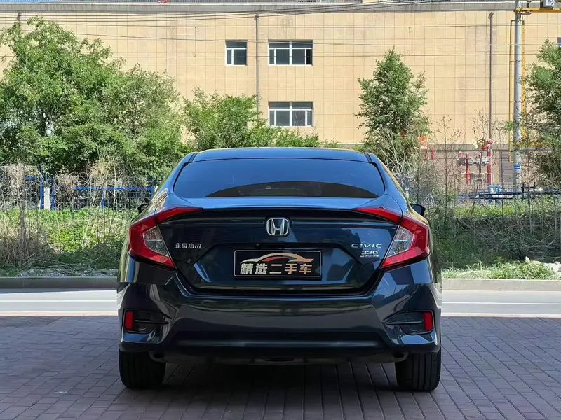 Honda Civic — фото 5