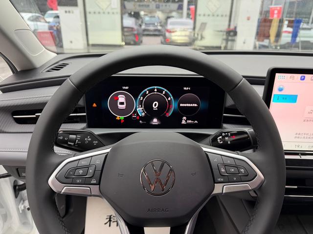 Volkswagen Lavida id 4392370 из Китая 24