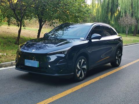 ARCFOX Alpha T5