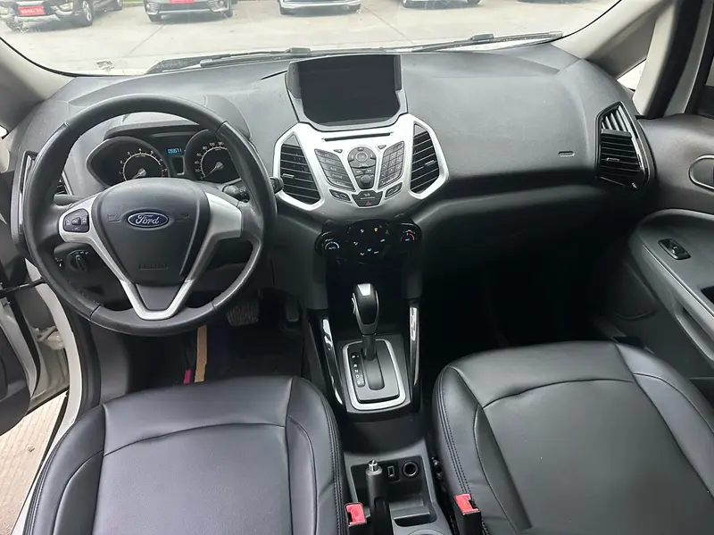 Ford EcoSport — фото 6